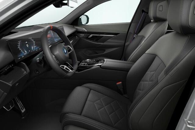 BMW i5 Touring M60 xDrive 84 kWh