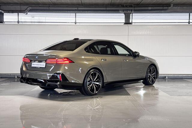 BMW i5 Sedan eDrive40 M Sport Edition 84 kWh | M Sportpakket | Travel Pack