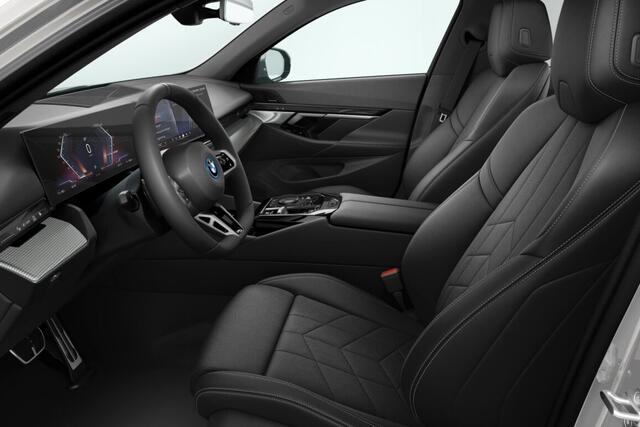 BMW i5 Sedan eDrive40 M Sport Edition 84 kWh | M Sportpakket | Travel Pack