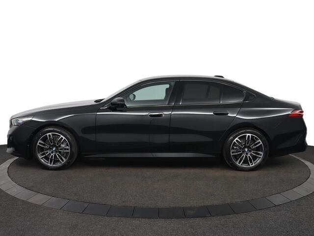 BMW i5 eDrive40 Sedan | M Sport Edition | M Sportpakket | Innovation Pack | Travel Pack | Showroom Selection