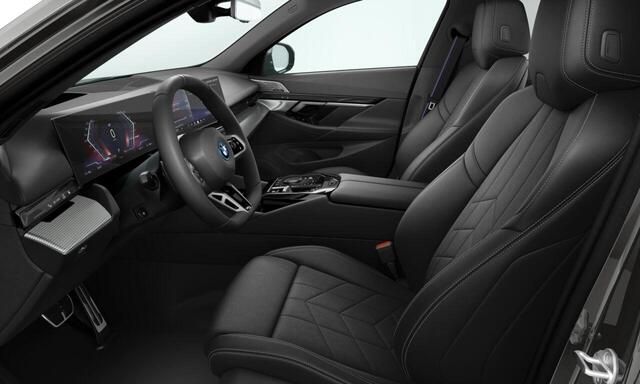 BMW i5 Sedan eDrive40 | M Sportpakket Pro | Pano | Trekhaak | Bowers & Wilkins | Comfort Access