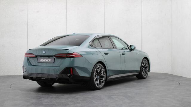 BMW i5 eDrive40 M-Sport Pro | Harman/Kardon | Stoelventilatie | Head-up | Carbon