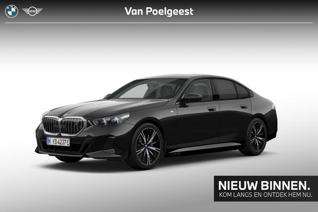 BMW i5 Sedan eDrive40 M-Sport / Harman-Kardon / Driving Assistant Plus / Adaptieve LED koplampen / Stuurwielrand verwarmd / Comfort Acces / Parking Assistant / Trekhaak Zwenkbaar / 20 Inch