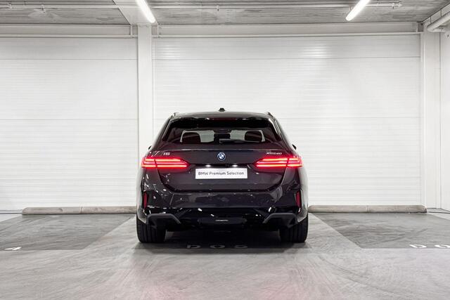 BMW i5 Touring xDrive40 | M-Sport | Panoramadak | Bowers & Wilkins | Stoelventilatie | Stoelverwarming | Driving Assistant Professional | Parking Assistant professional |