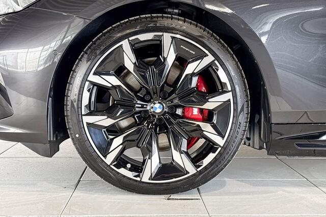BMW i5 Touring eDrive40 M Sport Edition | Huisselectie