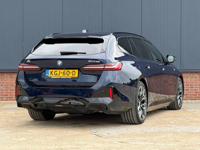 BMW i5 Touring eDrive40 84 kWh M-Sport Panoramadak, 20'', BenW, Head UP