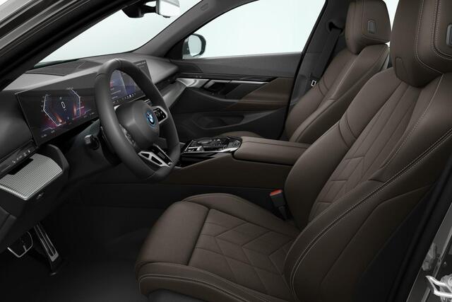 BMW i5 Sedan eDrive40 | M Sport | Travel Pack | Trekhaak