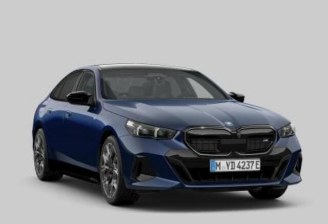 BMW i5 M60 xDrive 84 kWh Panoramadak - Bowers & Wilkins - Driving Assistant Professional - Stoelventilatie - M Adaptief onderstel Professional - Comfort Access - Parking Assistant Professional