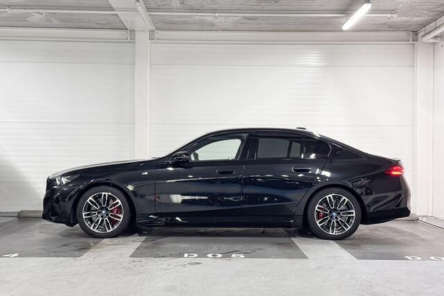 BMW i5 Sedan M60 xDrive 84 kWh | M Sport Pro | Innovation Pack | Travel Pack | Comfort Pack | Trekhaak