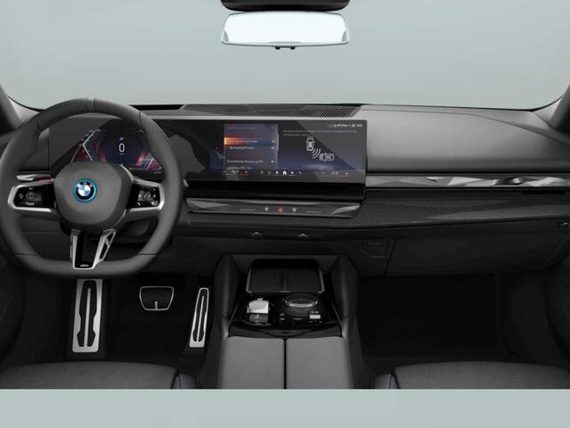 BMW i5 eDrive40 M-Sport | Panoramadak | CoPilot | Harman Kardon