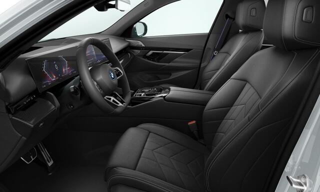 BMW i5 eDrive40 | M-Sport Pro | 21'' | Bowers & Wilkins | Panorama | Driv. Ass. Prof. | Stuur + 4x Stoelverw.