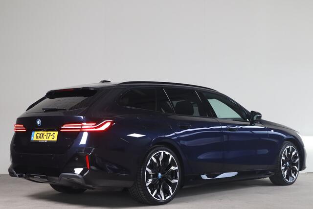 BMW i5 Touring eDrive40 M Sport Edition 84 kWh - NL Auto!! Stoelverw+koeling I Elek trekhaak I Bowers & Wilkins