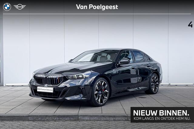 BMW i5 Sedan eDrive40 M Sport Pro 20 Inch / Stuur & Stoelverwarming voor + achter / Stoelventilatie / Adaptief onderstel prof / Automatische achterklep / Comfort Acces / Electrische Zwenkhaak / Ionic glow exterieur pakket / Driving Assistant / Parking Plus / Bowers & Wilkins / Glazen Dak