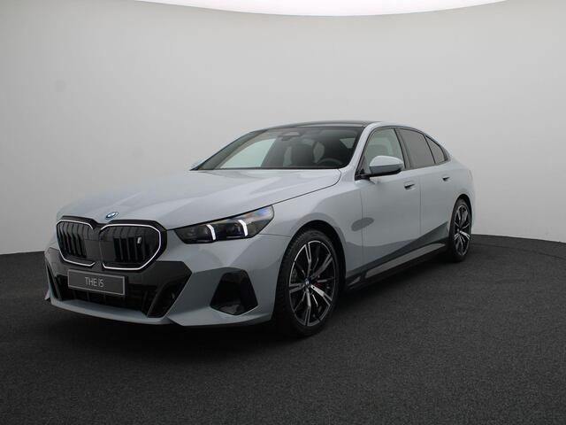 BMW i5 eDrive40 | SoH 100% | M Sport Edition | M Sportpakket Pro | Comfort Pack | Innovation Pack | Panoramadak