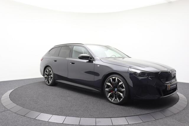 BMW i5 M60 xDrive | M-SPORT PRO | Pano | Bowers & Wilkins | Trekhaak