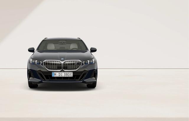 BMW i5 Touring eDrive40 - M-Sport - Comfortzetels - ACC - Head-up - Stuurwiel Verwarming