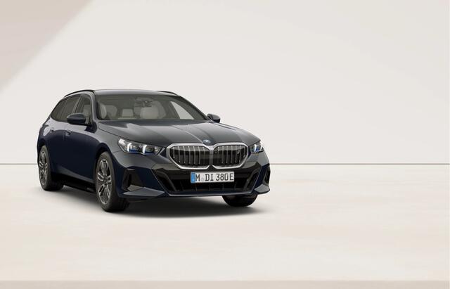 BMW i5 Touring eDrive40 - M-Sport - Comfortzetels - ACC - Head-up - Stuurwiel Verwarming