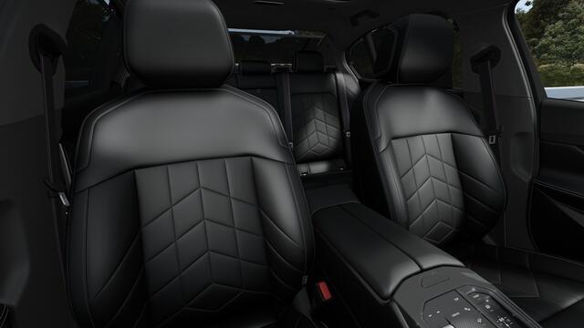 BMW i5 eDrive40 M Sport / Panoramadak / Trekhaak / Bowers & Wilkins / Comfortstoelen / Adaptieve LED / Parking Assistant Plus / Stuurverwarming