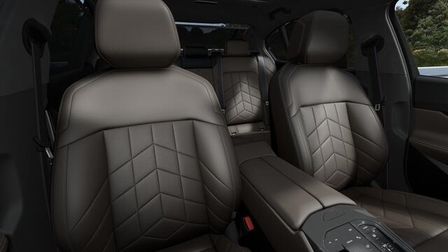 BMW i5 eDrive40 M Sport / Panoramadak / Comfortstoelen / Comfort Access / Adaptieve LED / Bowers & Wilkins / Parking Assistant Plus