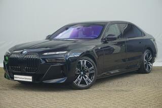 bmw-i7-xdrive60-m-sport-individual-