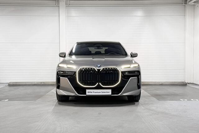 BMW i7 eDrive50 | M-Sport Pro | Innovation Pack | Executive Pack | Connoisseur Pack | Climate Accoustics Pack | Executive Lounge Rear Console | Comfort Access