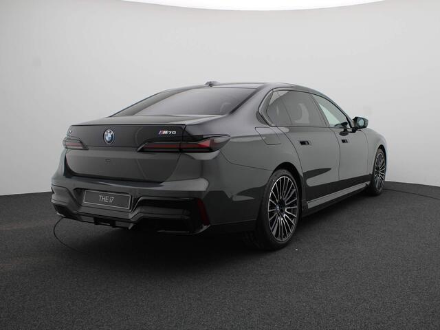 BMW i7 M70 xDrive | M Performance Package | Innovation Pack | Executive Pack | Exclusive Lounge | Connosseur Pack | Klima Akustik Pack