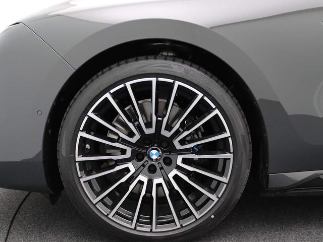 BMW i7 M70 xDrive | M Performance Package | Innovation Pack | Executive Pack | Exclusive Lounge | Connosseur Pack | Klima Akustik Pack