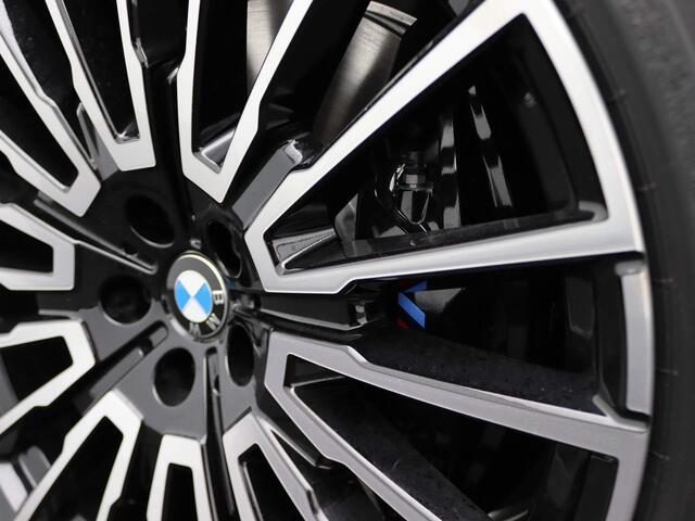 BMW i7 M70 xDrive | M Performance Package | Innovation Pack | Executive Pack | Exclusive Lounge | Connosseur Pack | Klima Akustik Pack