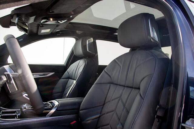 BMW i7 M70 xDrive | Sky Lounge | Bowers & Wilkins | Connoisseur Pack