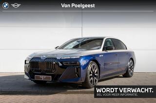 bmw-i7-m70-xdrive--sky-lounge--bo