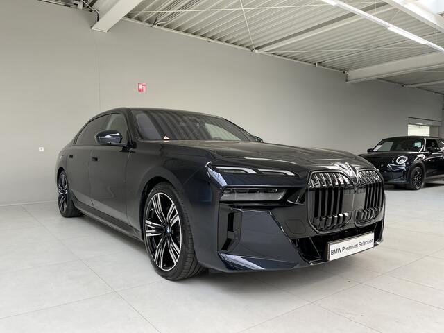 BMW i7 eDrive50 106 kWh | 2026 | M-Sport Pro | Sky Lounge | BMW Individual Interieur | Connoisseur Pack Verwacht juli