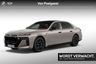 bmw-i7-m70-xdrive--m-performance-p