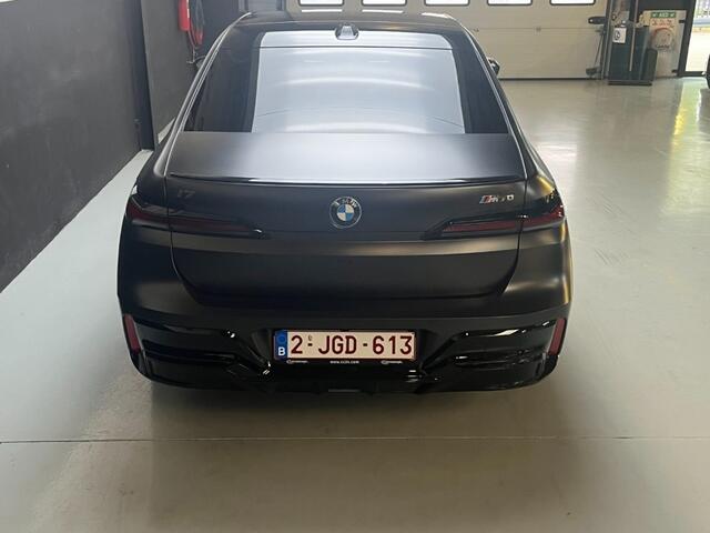 BMW i7 M70 X-Drive (VAT Car) (2026)