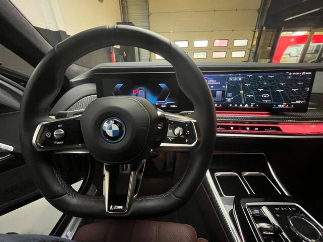 BMW i7 M70 X-Drive (VAT Car) (2026)