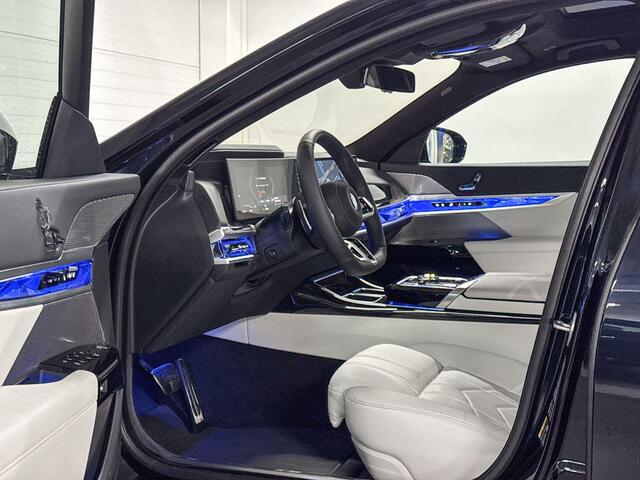 BMW i7 eDrive50 | M-Sport Pro | Connoisseur Pack | Executive Pack | Innovation Pack | Sky Lounge