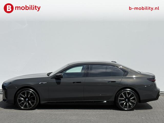 BMW i7 M70 xDrive 106 kWh 'Dravitgrau' Automatische Portieren Nw. pr. ¤225.242,- NL Auto! | Sky Lounge Panoramadak | Entertainment achter | Innovatiepack