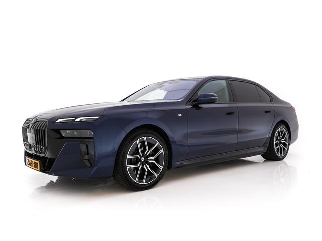 BMW i7 xDrive60 106 kWh M-Sportpack [3-Fase-11kW] {SoH-98%} (INCL.BTW) *PANO | HEAD-UP | LUXURY-LEATHER | FULL-LED | BLIND-SPOT | BOWERS&WILKINS | MEMORY-PACK | TOP-VIEW | VENTILATED/HEATED-COMFORTSEATS | SOFT-CLOSE | WIDE-SREEN-DIGICOCKPIT | KEYLESS