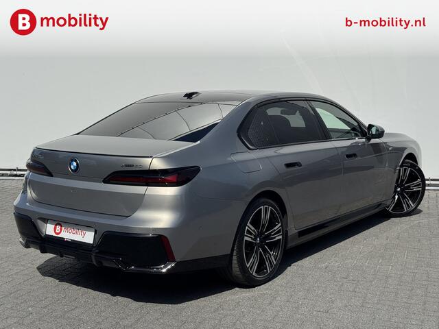 BMW i7 xDrive60 106 kWh M-Sport Pro Panoramadak NL Auto! | Bowers&Wilkins | Driving Assistand Professional | Stoel/ stuurverwarming | 360 Camera | Head-Up Display