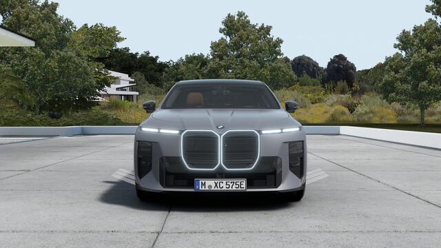 BMW i7 xDrive50 M Sport / Panoramadak Sky Lounge / Trekhaak / Bowers & Wilkins / 3D Head-Up / Executive Lounge Seating / Parking Assistant Professional