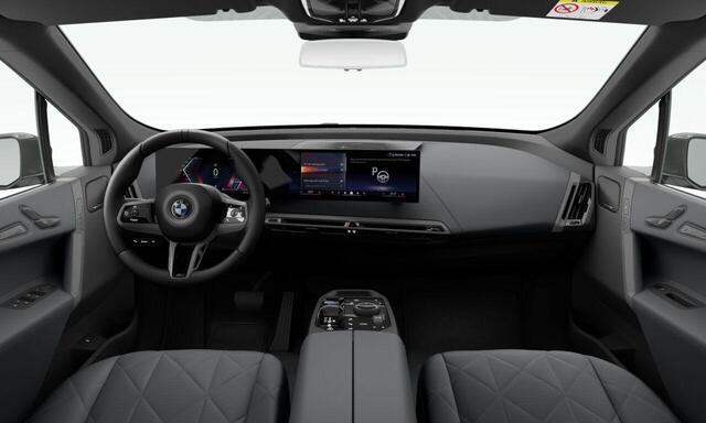 BMW iX xDrive40 | High Executive | Sport Edition | BMW Personal CoPilot Pack | Sport Package