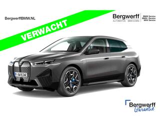 bmw-ix-xdrive50---driving-ass-prof-