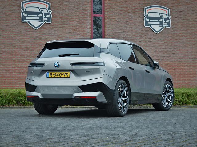 BMW iX xDrive40 High Executive Sport CoPilot