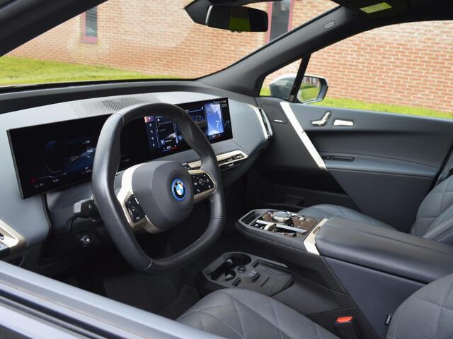 BMW iX xDrive40 High Executive Sport CoPilot