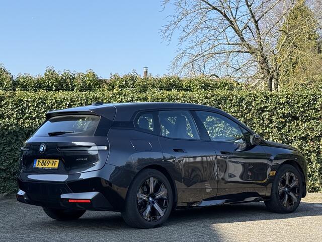 BMW iX xDrive40 High Exexcutive | 21" | Laser | Sportpakket | Driving Assistant Plus