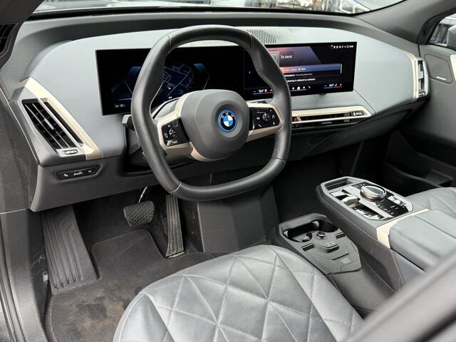BMW iX xDrive40 | Sportpakket | High Exe | 22'' | CoPilot | Soft-Close | Harman/Kardon