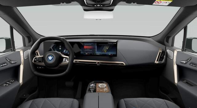BMW iX M60 - Pano - Bowers & Wilkins - Trekhaak - Stoelventilatie