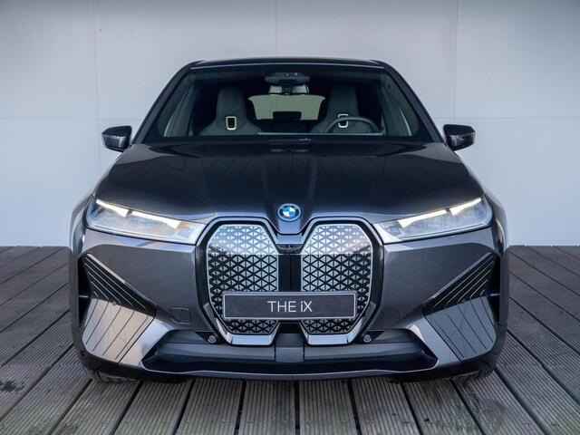 BMW iX xDrive40 | High Executive | Sport Edition | BMW Personal CoPilot Pack | Sportpakket