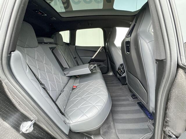BMW iX M60 112 kWh