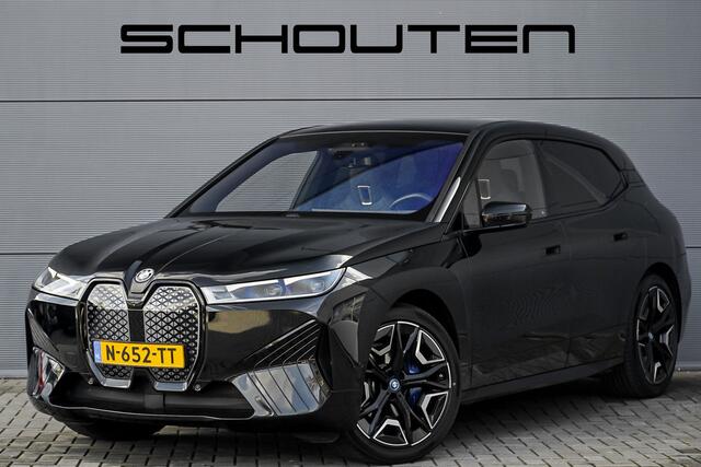 BMW iX xDrive40 High Executive SkyLounge Laser Driving Ass Prof Trekhaak M-Sport