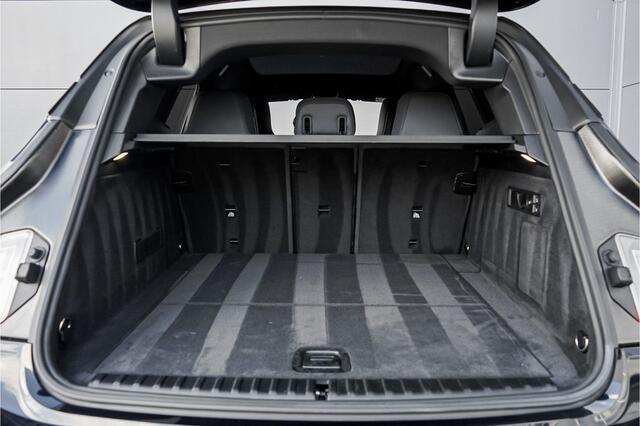 BMW iX xDrive40 High Executive SkyLounge Laser Driving Ass Prof Trekhaak M-Sport